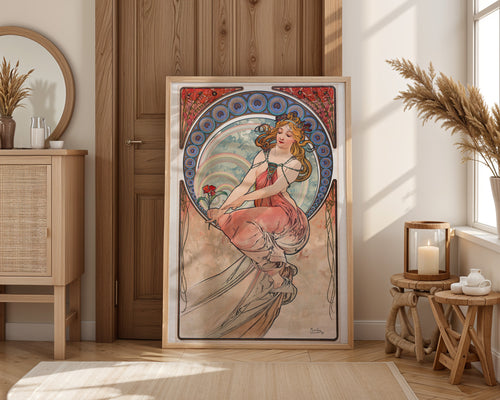 Mucha Poster La Peinture gerahmt im Atelier
