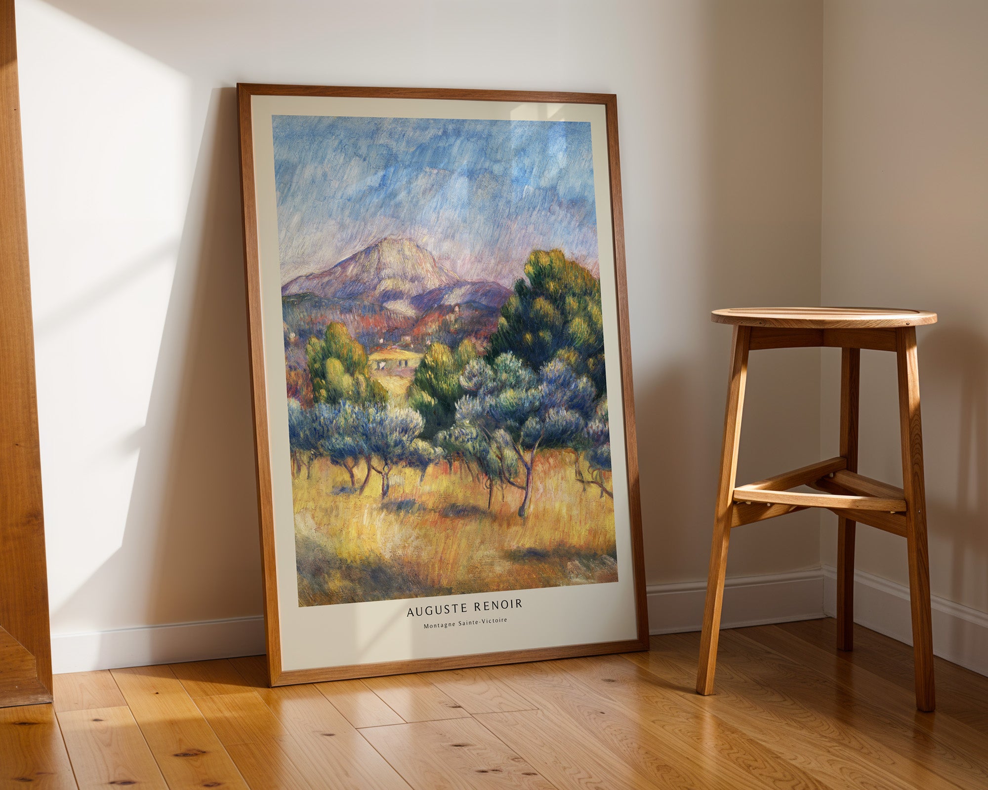 Renoir Landschaftsposter gerahmt im Wohnzimmer