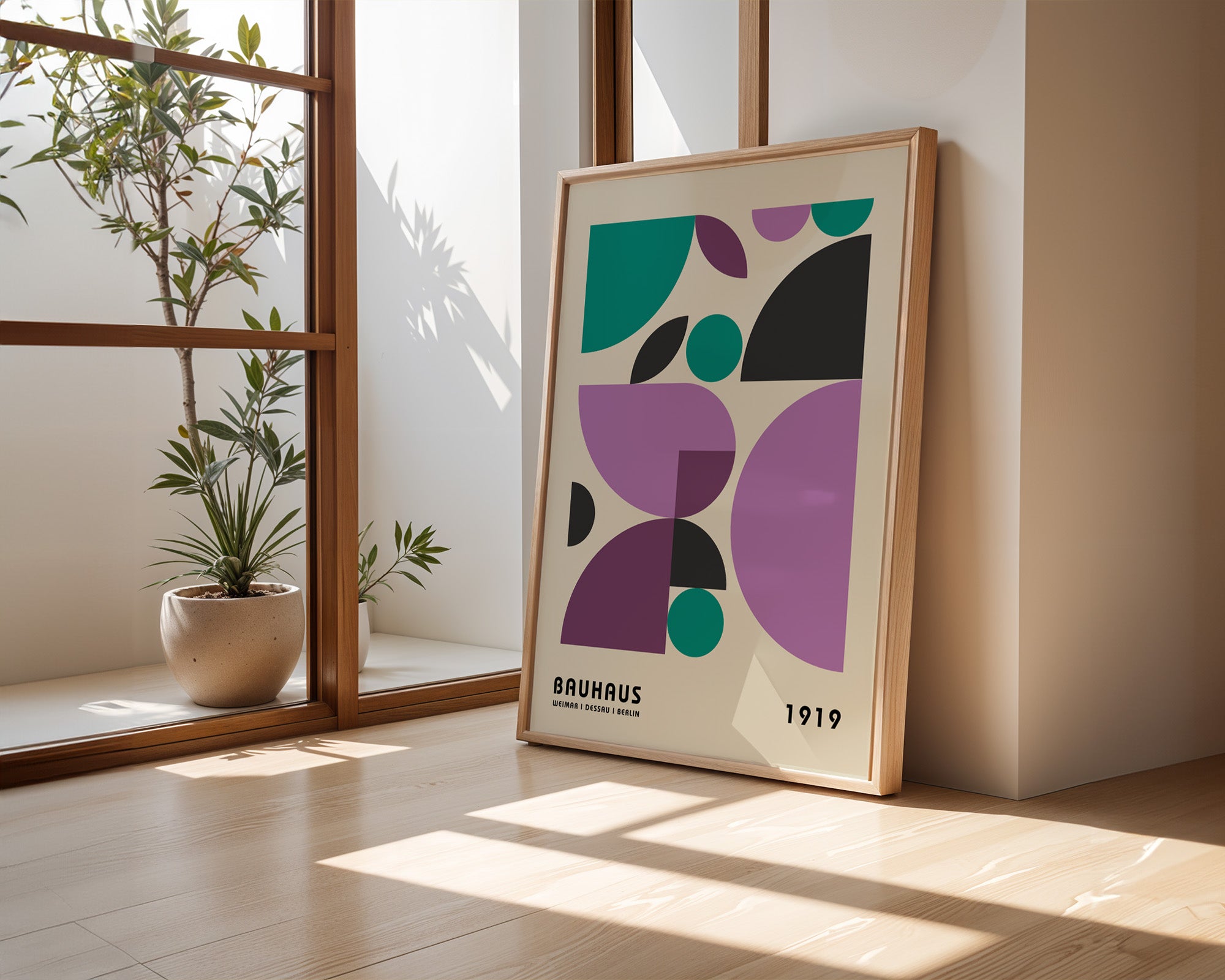 Geometrisches Bauhaus Poster gerahmt im Flur