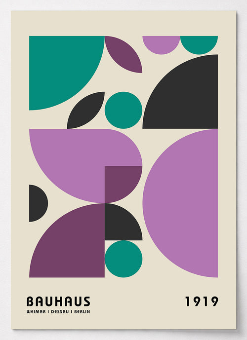 Bauhaus Poster mit geometrischen Flächen in Türkis, Lila und Schwarz