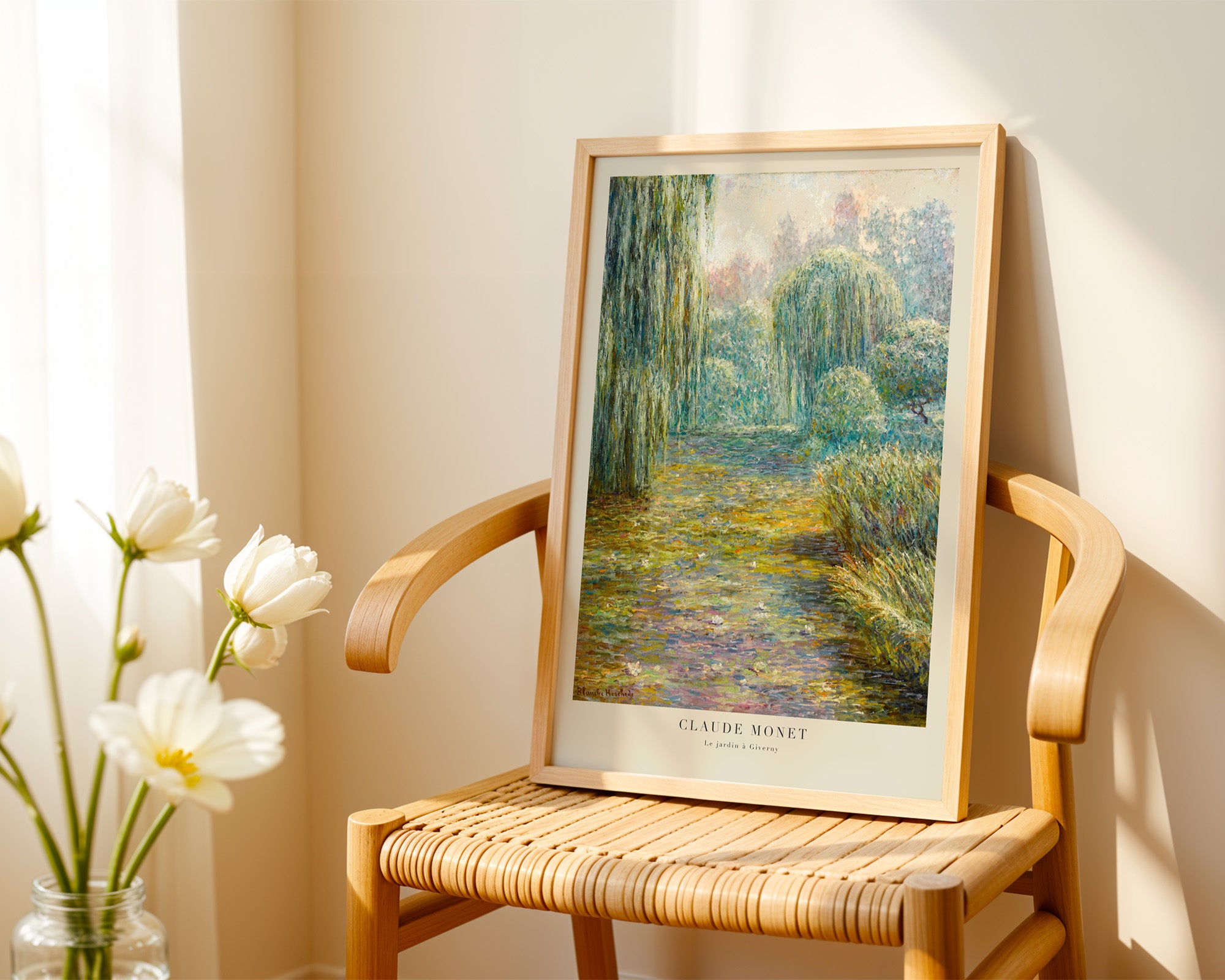 Monet Garten Poster gerahmt im Wohnzimmer