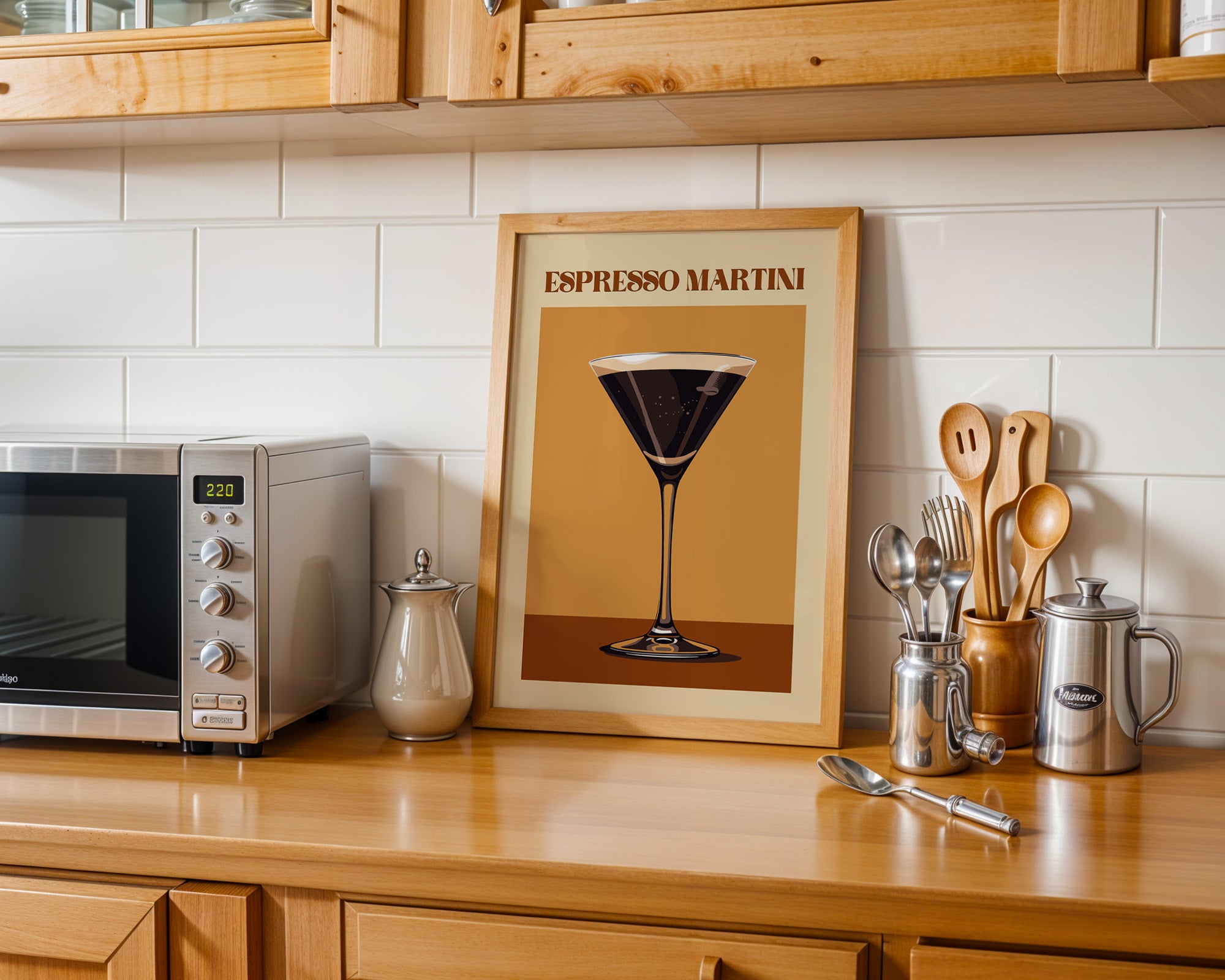 Espresso Martini Poster gerahmt an der Hausbar