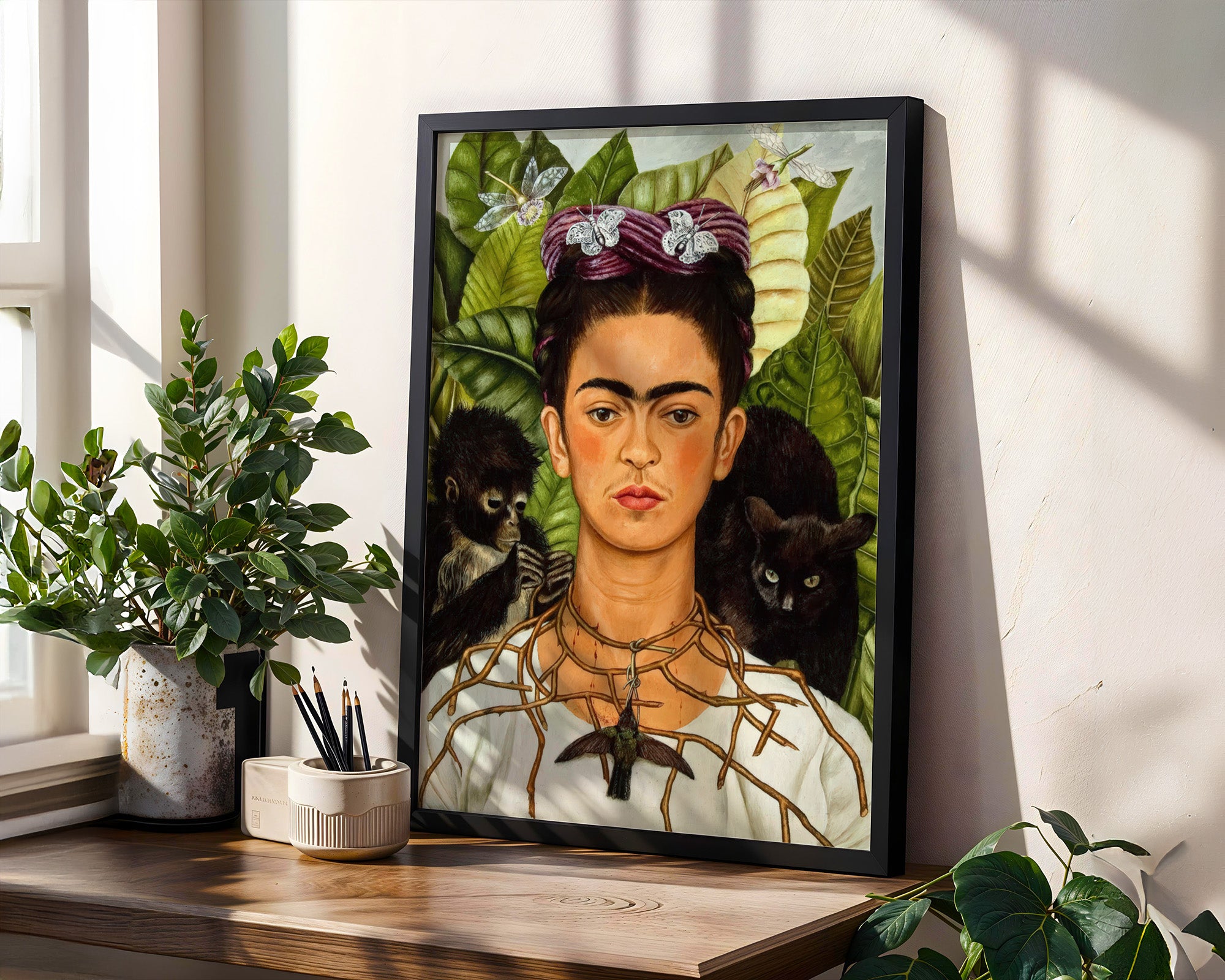 Frida Kahlo Poster gerahmt im Wohnzimmer