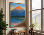 Fuji Poster gerahmt über dem Sofa im Wohnzimmer