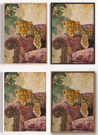 Leopard auf dem Sofa Poster in vier Rahmenvarianten: Eiche, Schwarz, Weiß und Nussbaum