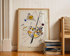 Abstraktes Kandinsky Poster gerahmt über dem Schreibtisch